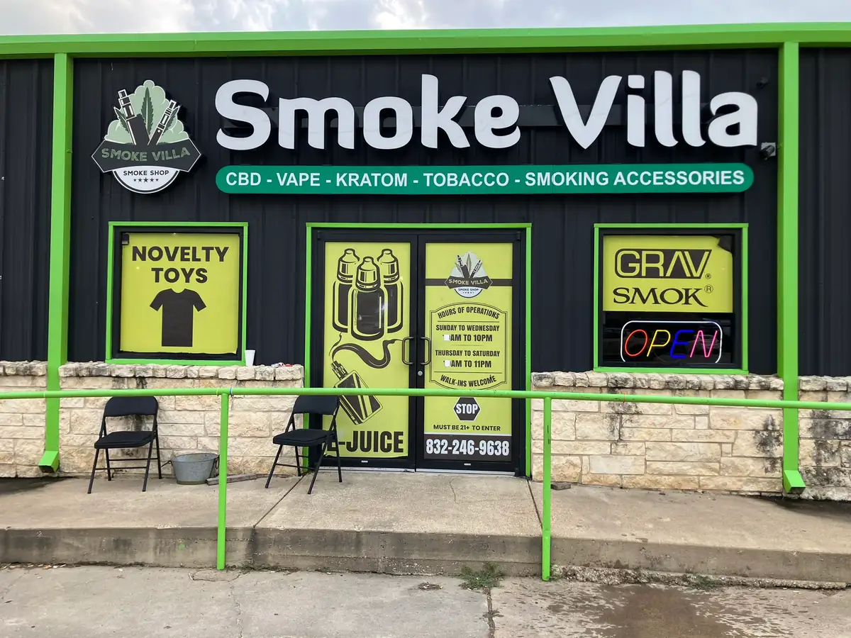 Smoke Villa Madisonville storefront