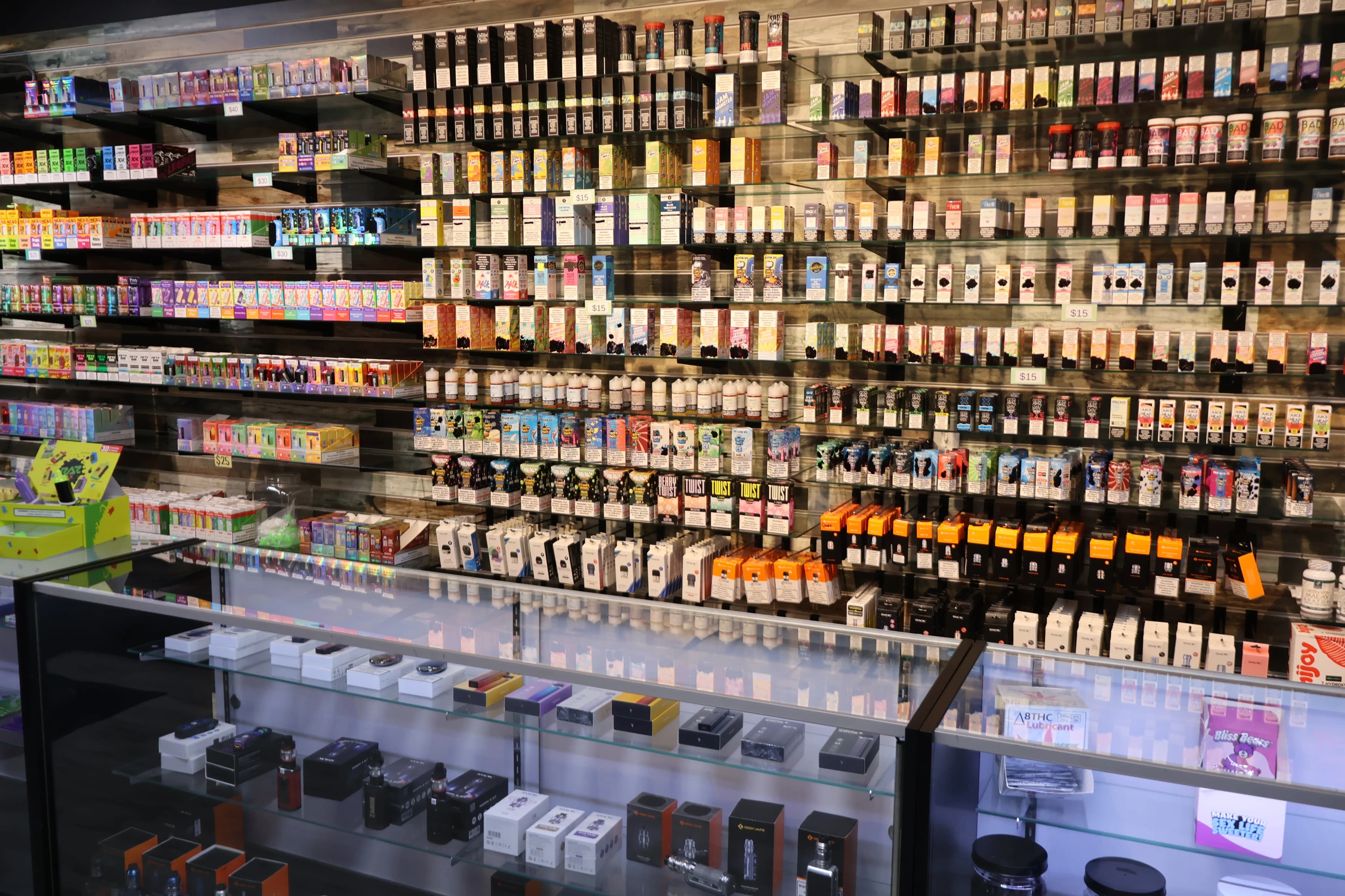 Vapes & Tobacco